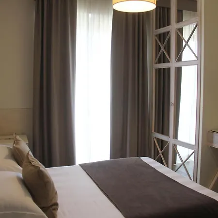 Bijou Hotel
