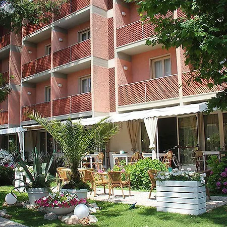 Отель Bijou 4*
