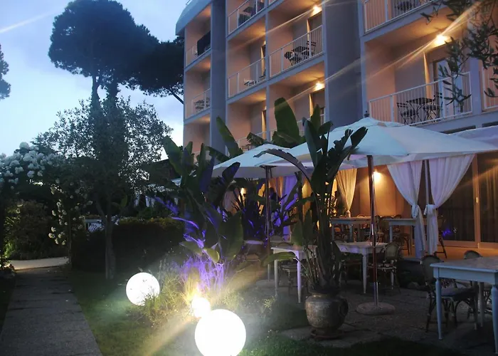 Bijou Hotel
