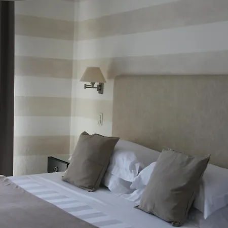 Bijou Hotell