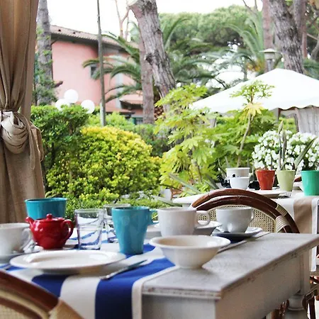 Bijou Hotell 4*